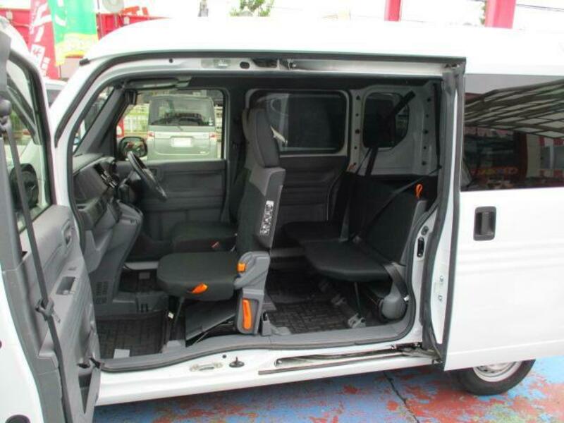 N-VAN