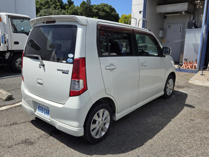 WAGON R