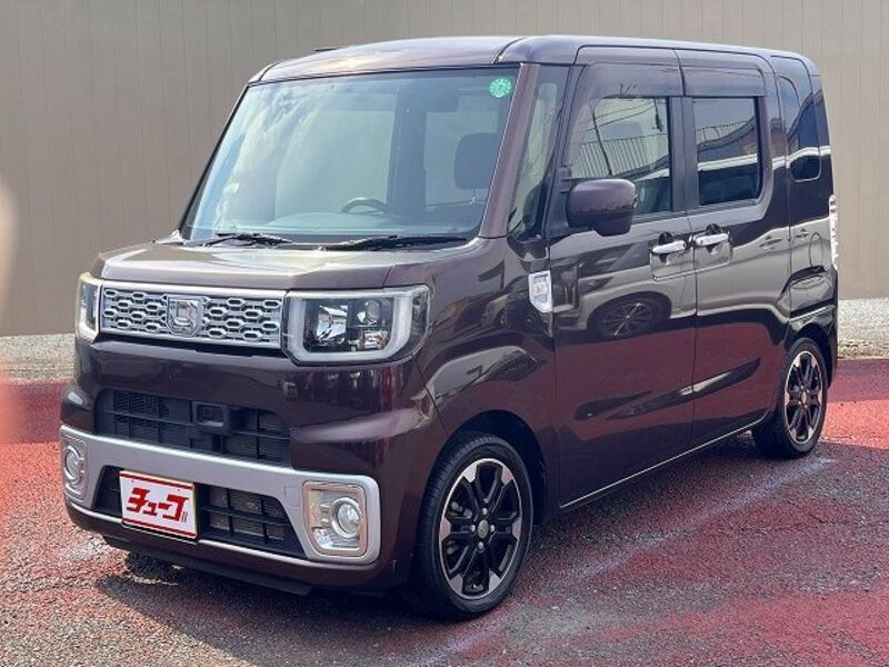 DAIHATSU WAKE