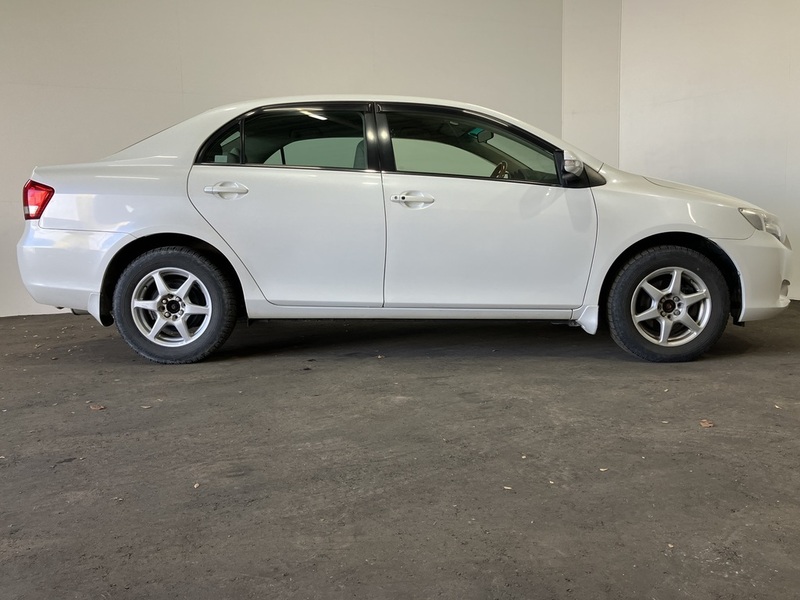COROLLA AXIO
