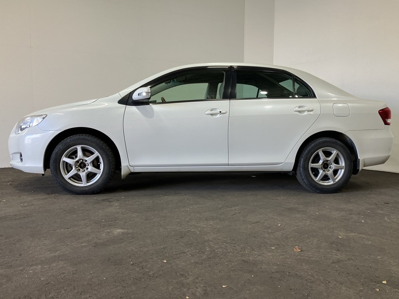 COROLLA AXIO