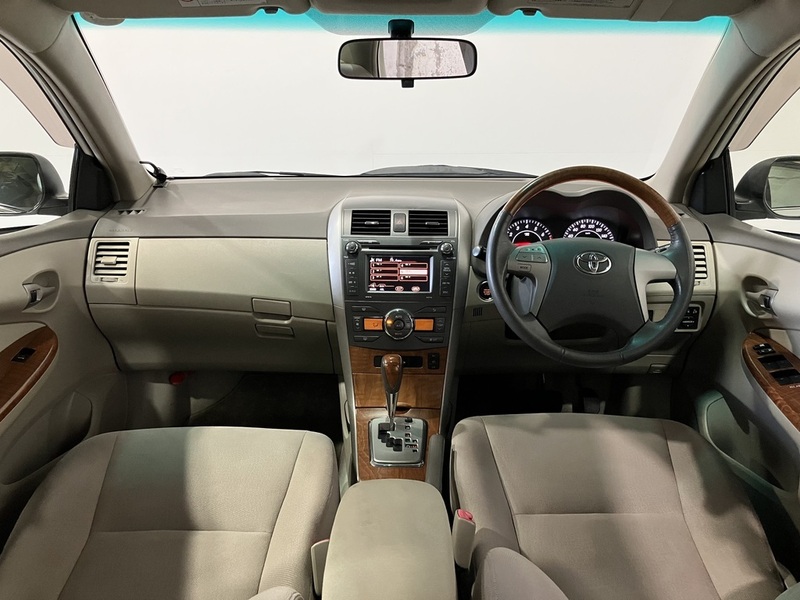 COROLLA AXIO