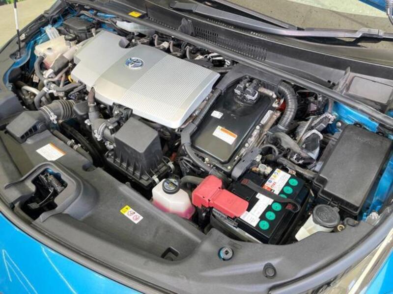 PRIUS PHV