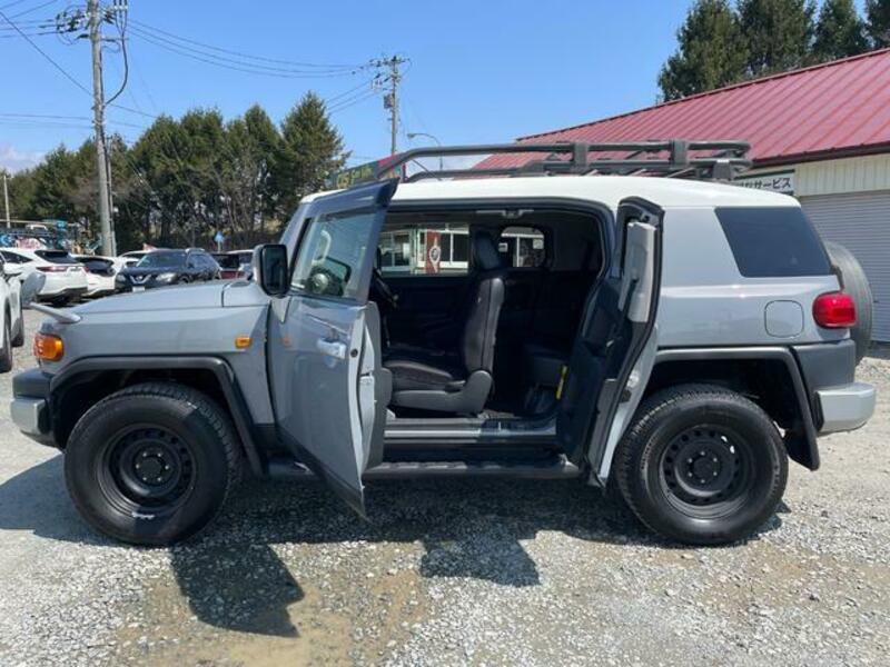 FJ CRUISER