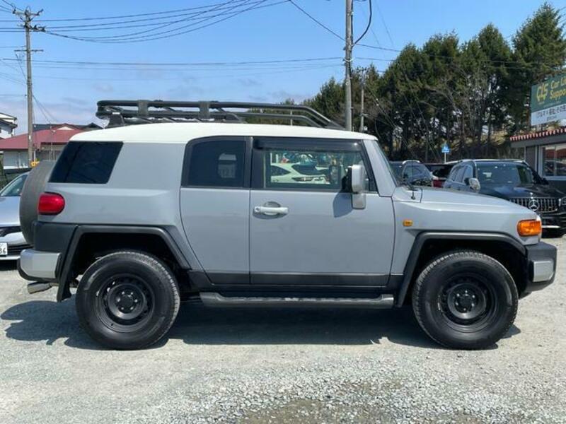 FJ CRUISER