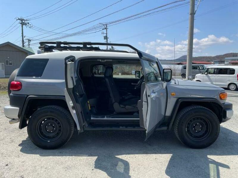 FJ CRUISER