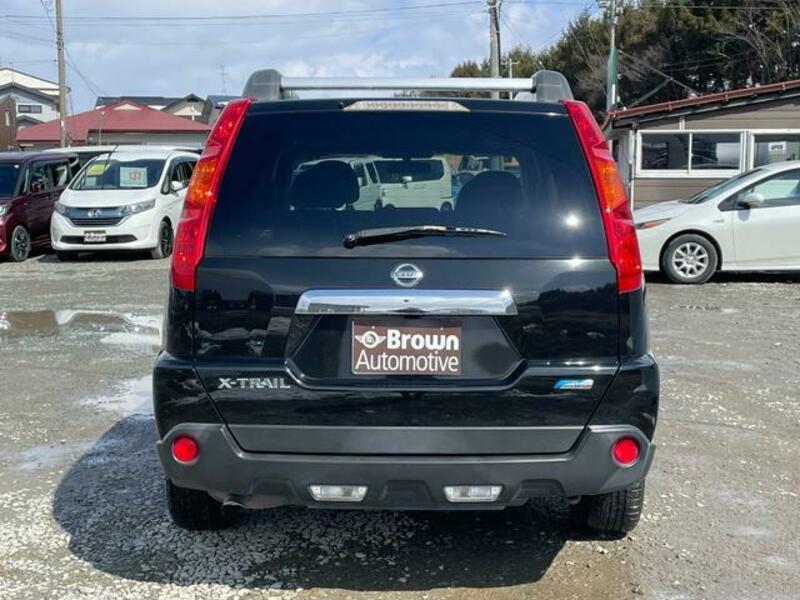 X-TRAIL