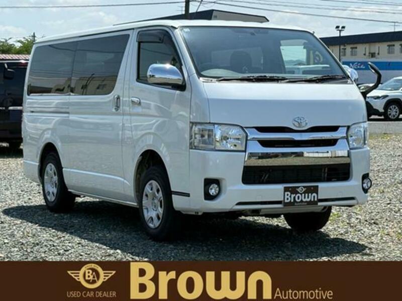 TOYOTA HIACE VAN