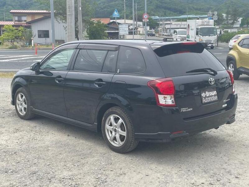 COROLLA FIELDER