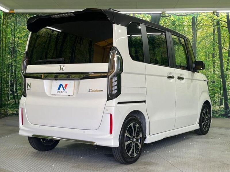 N BOX CUSTOM