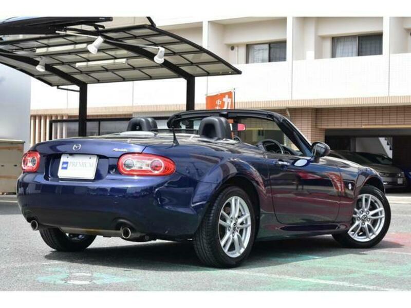 ROADSTER