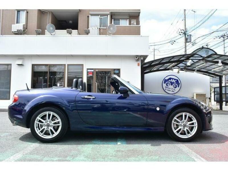 ROADSTER