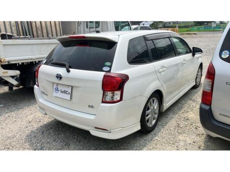 COROLLA FIELDER