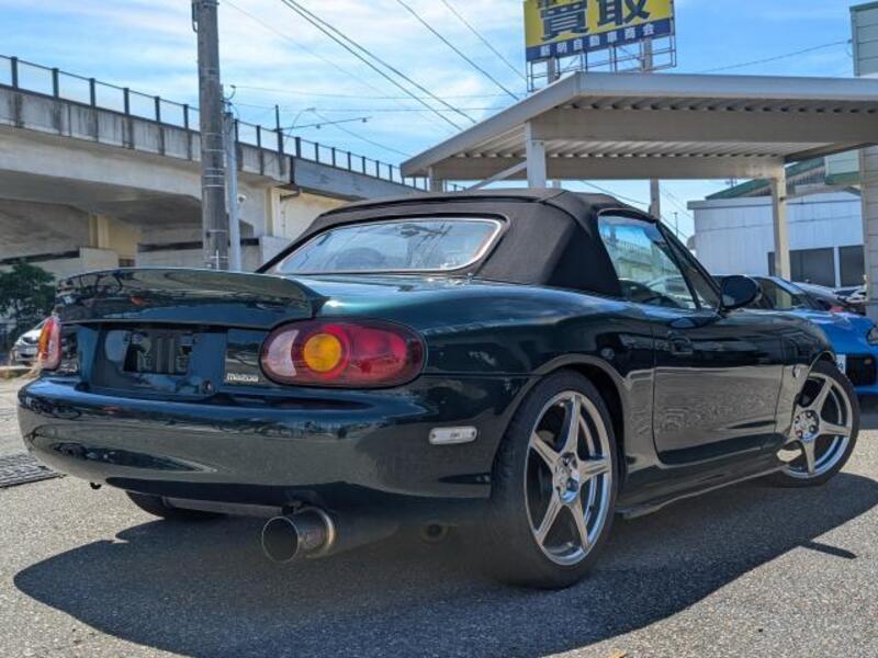 ROADSTER