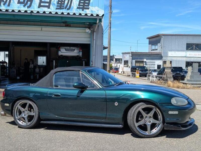 ROADSTER