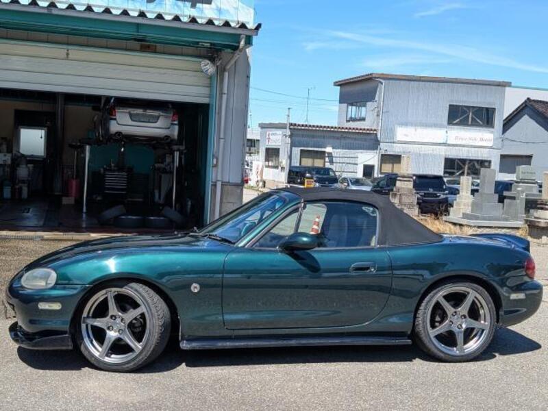 ROADSTER