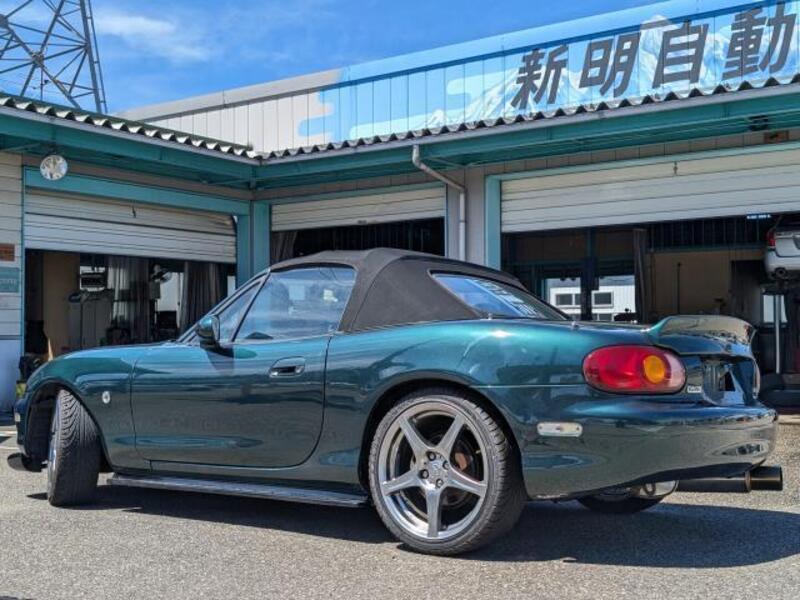 ROADSTER