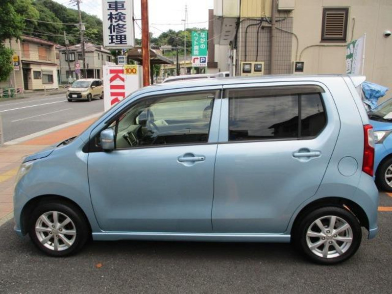 WAGON R