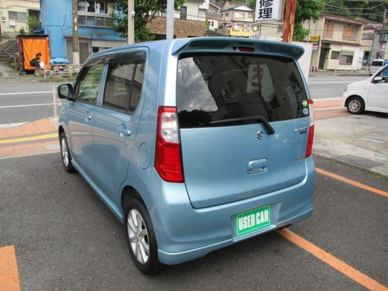 WAGON R