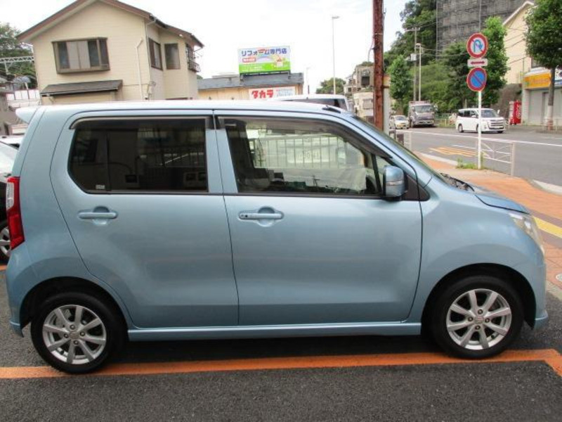 WAGON R