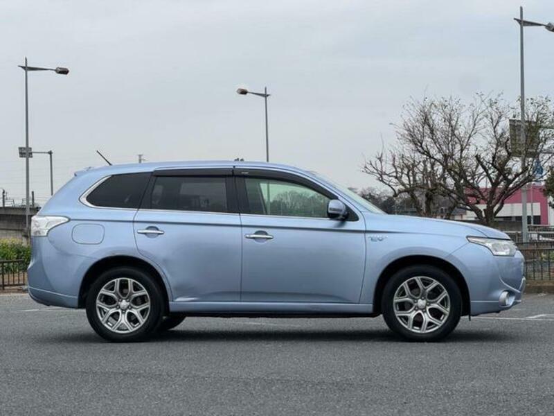 OUTLANDER PHEV