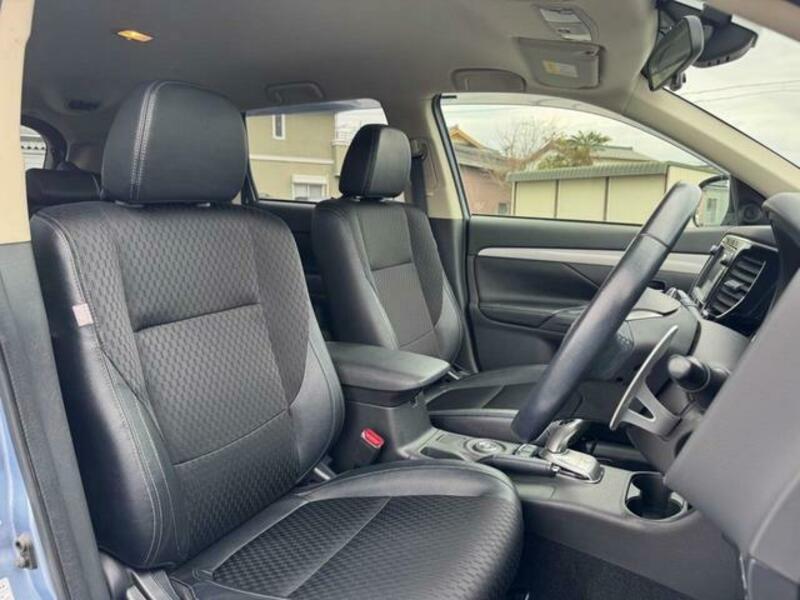OUTLANDER PHEV