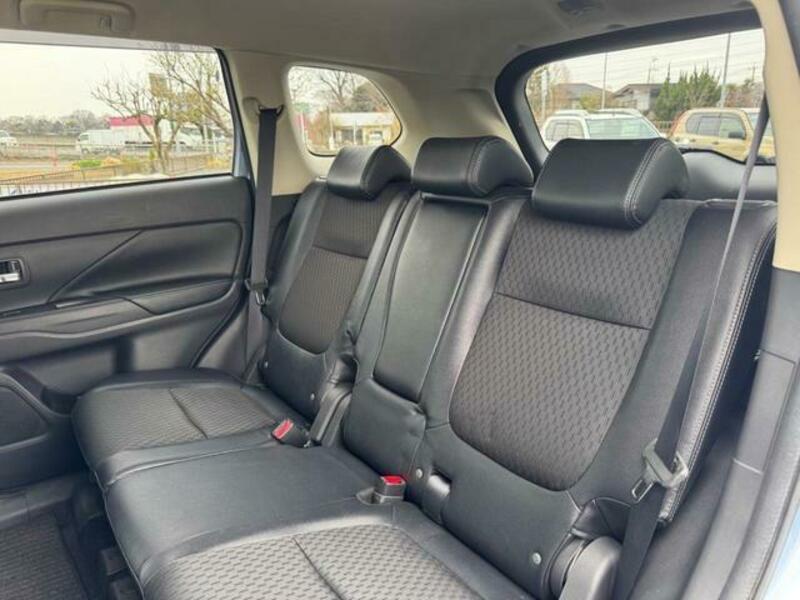 OUTLANDER PHEV