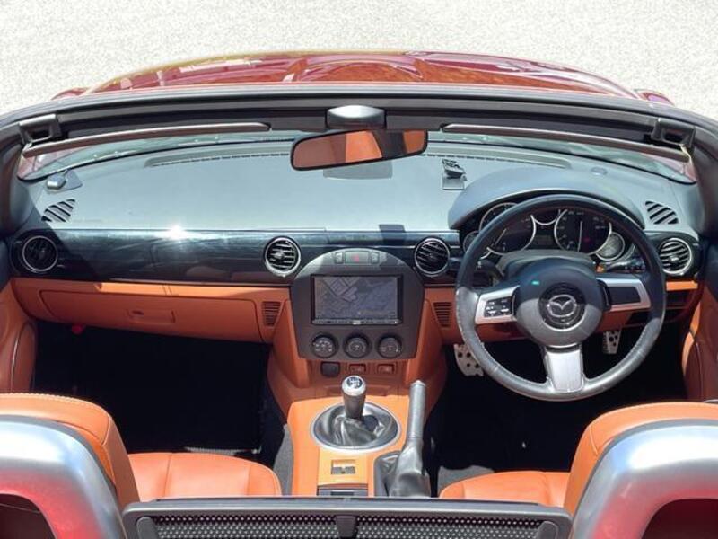 ROADSTER