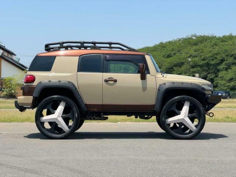FJ CRUISER