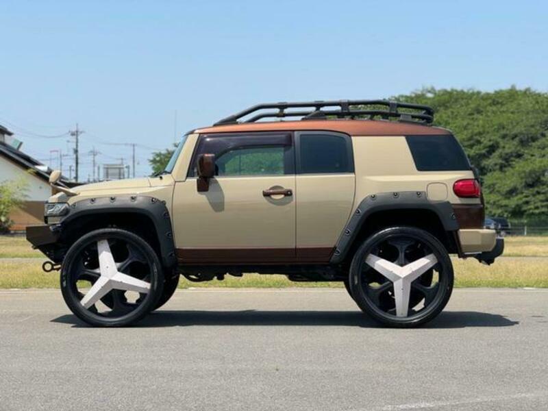 FJ CRUISER