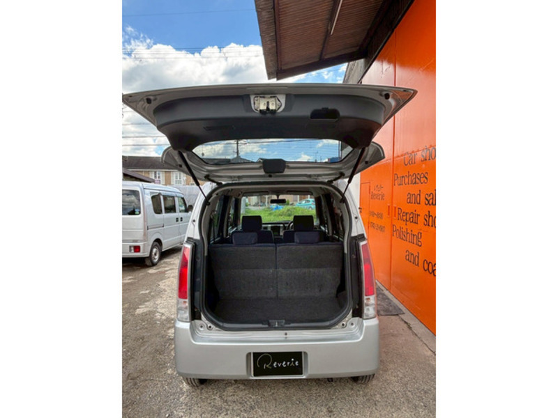 WAGON R