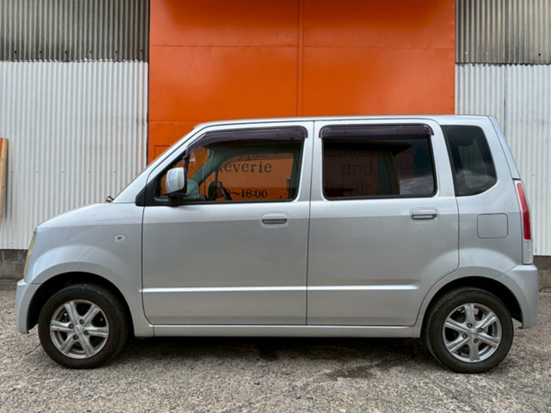 WAGON R