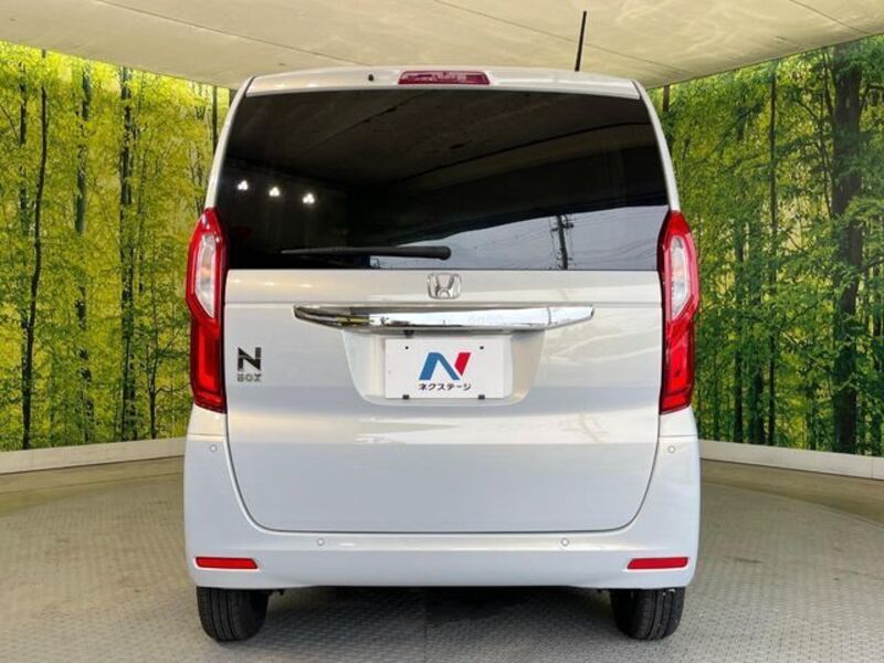N BOX
