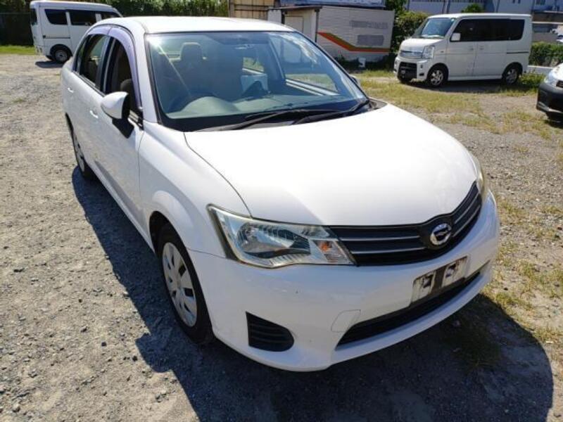 COROLLA AXIO