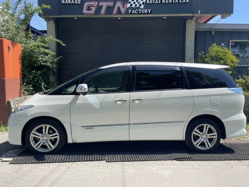 ESTIMA HYBRID