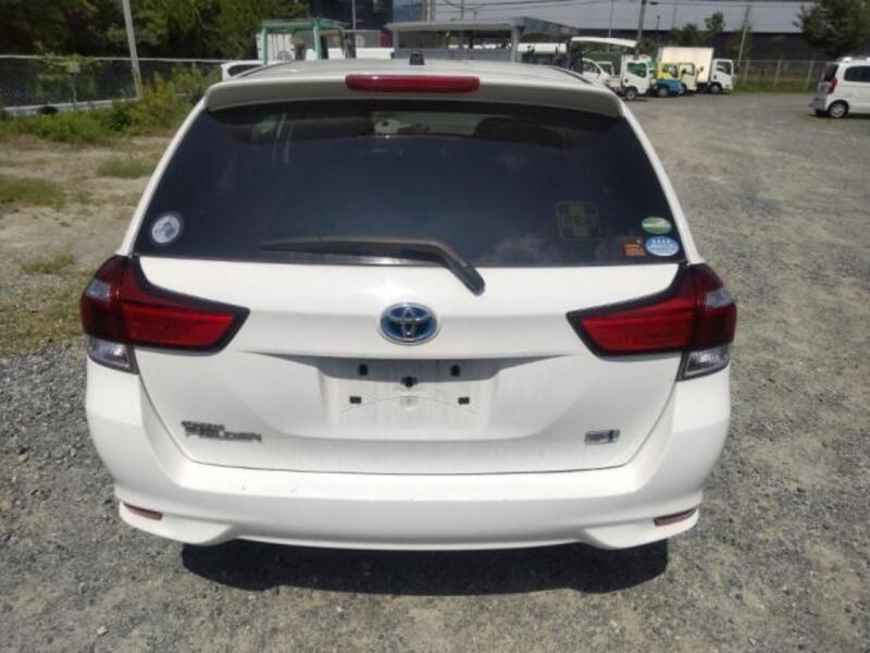 COROLLA FIELDER