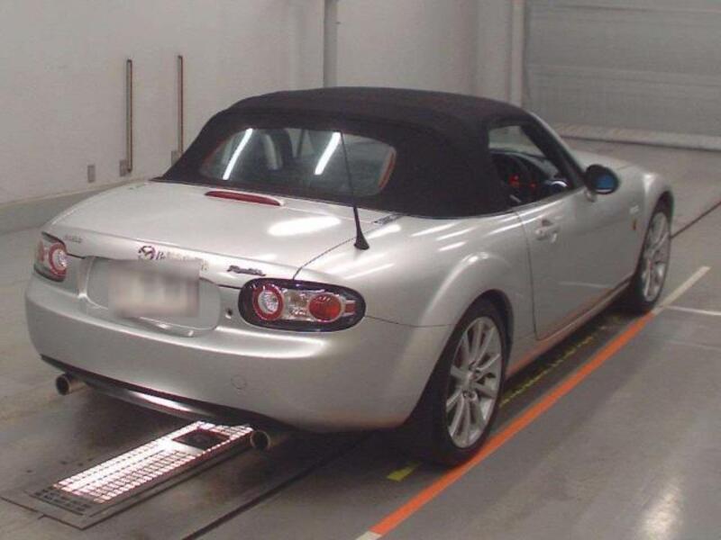 ROADSTER