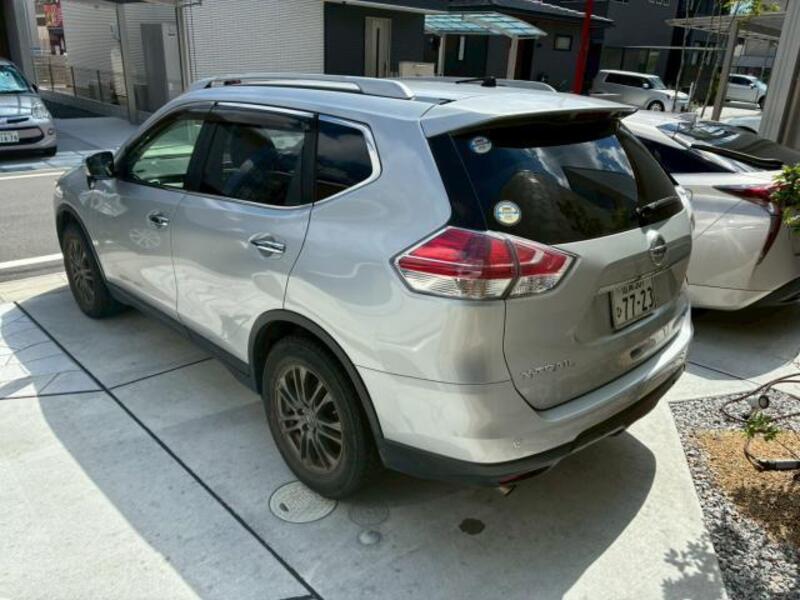 X-TRAIL