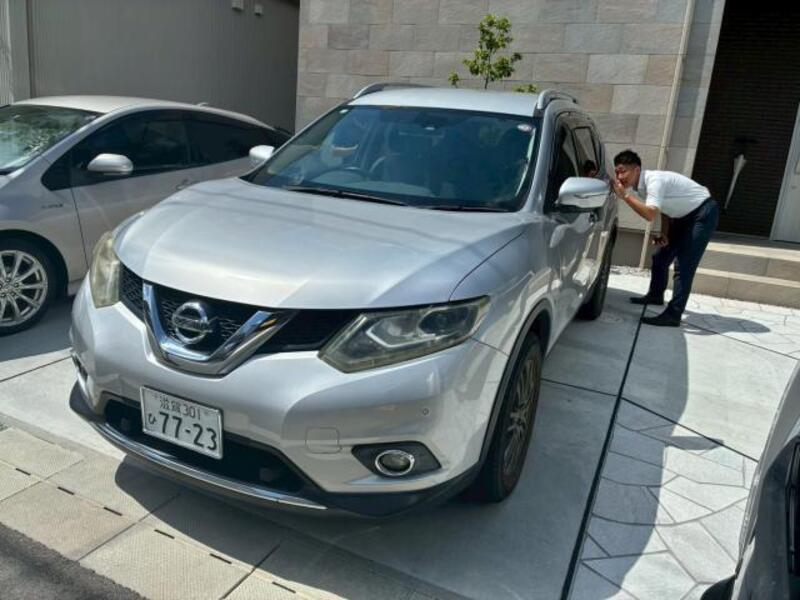 X-TRAIL