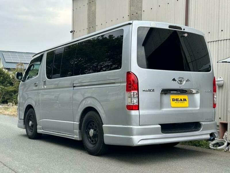 HIACE VAN
