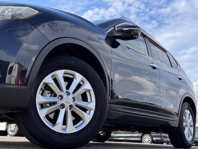 X-TRAIL