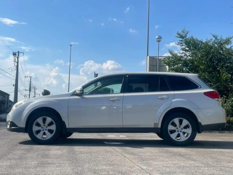 LEGACY OUTBACK