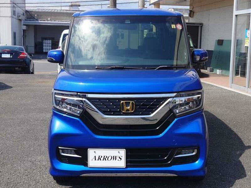 N BOX CUSTOM