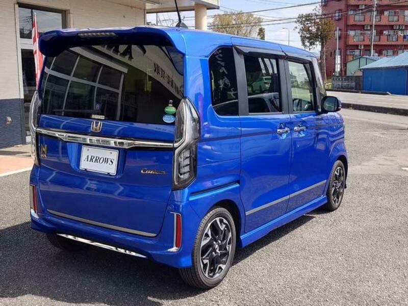 N BOX CUSTOM