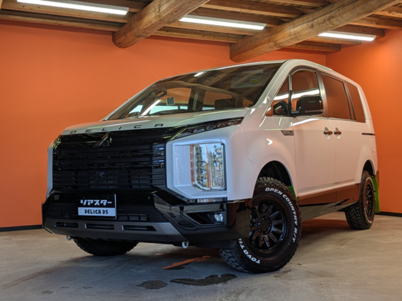 MITSUBISHI DELICA D5