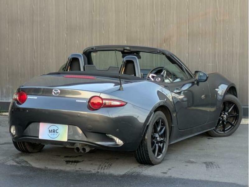 ROADSTER