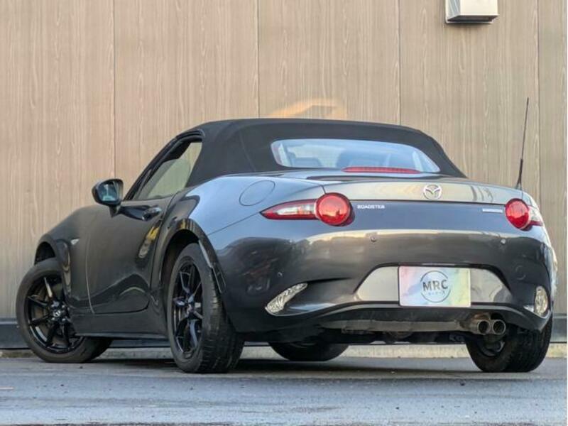 ROADSTER