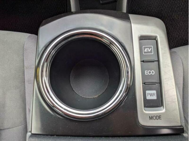 PRIUS ALPHA