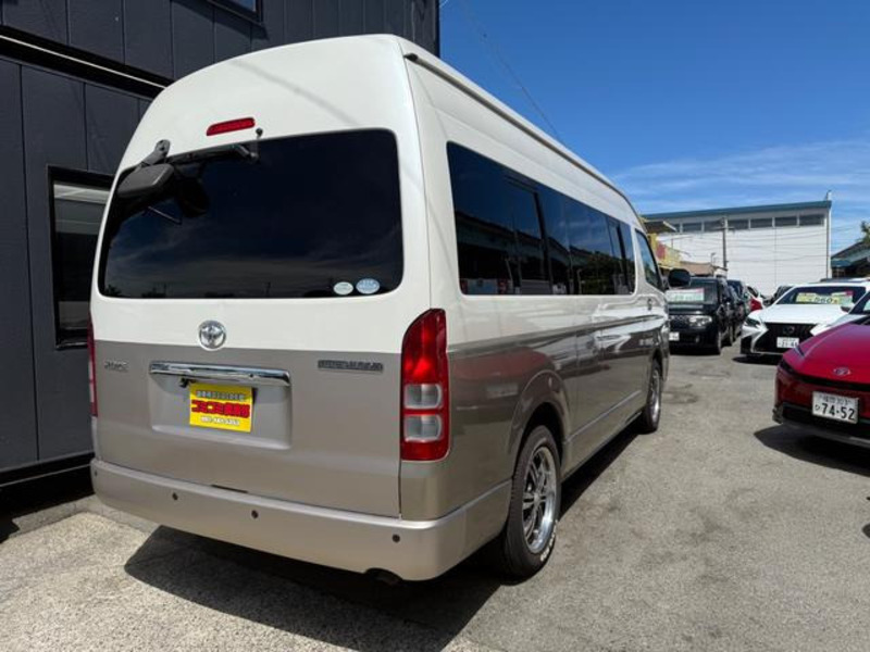 HIACE