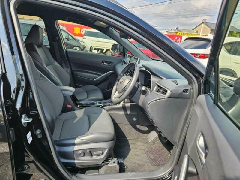 COROLLA CROSS